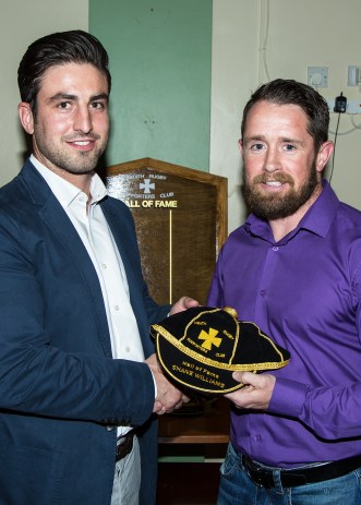 James Thomas presents Shane with HoF cap